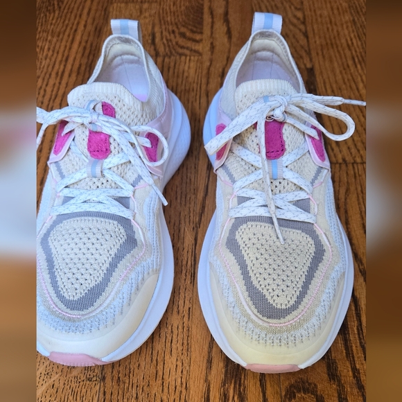 EUC Cole Haan Zerogrand Outpace Stitchlite Runner II - Picture 5 of 12